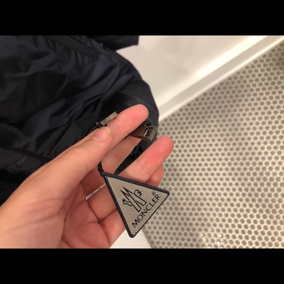 Moncler Bruant jacket 00 - Picture 5 of 6